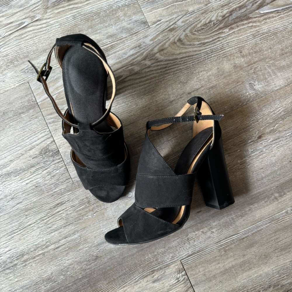 Black heels